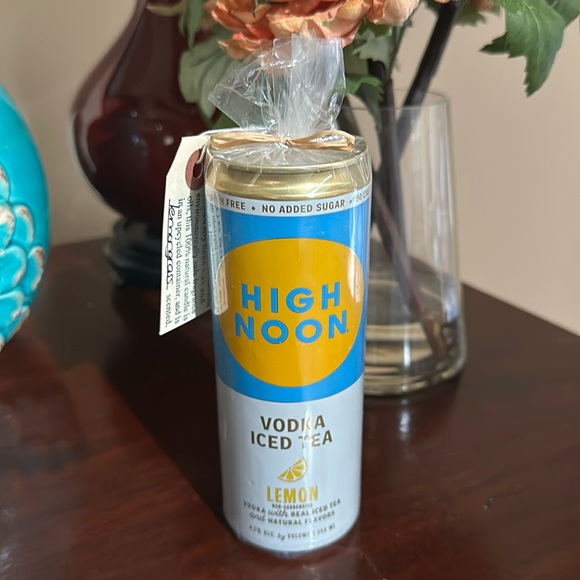 NWT Candle & Canine bundle candle and dog toy - Picture 3 of 16